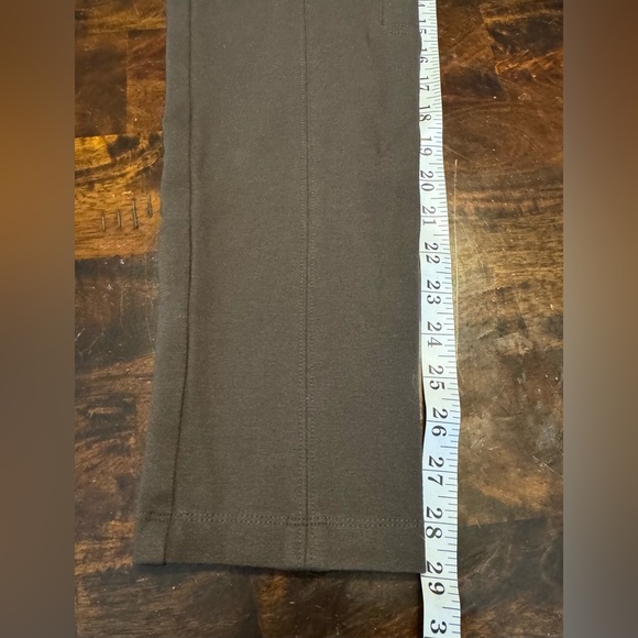 Chico’s Knit Jodhpur Style Brown Pants Stretch Ponte Faux Pockets Sz 10 - Picture 6 of 8